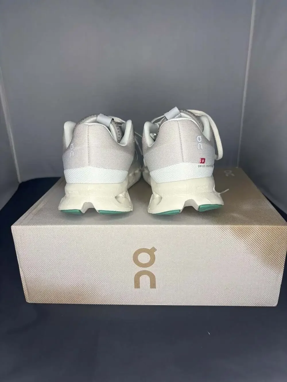 On cloudsurfer pearl